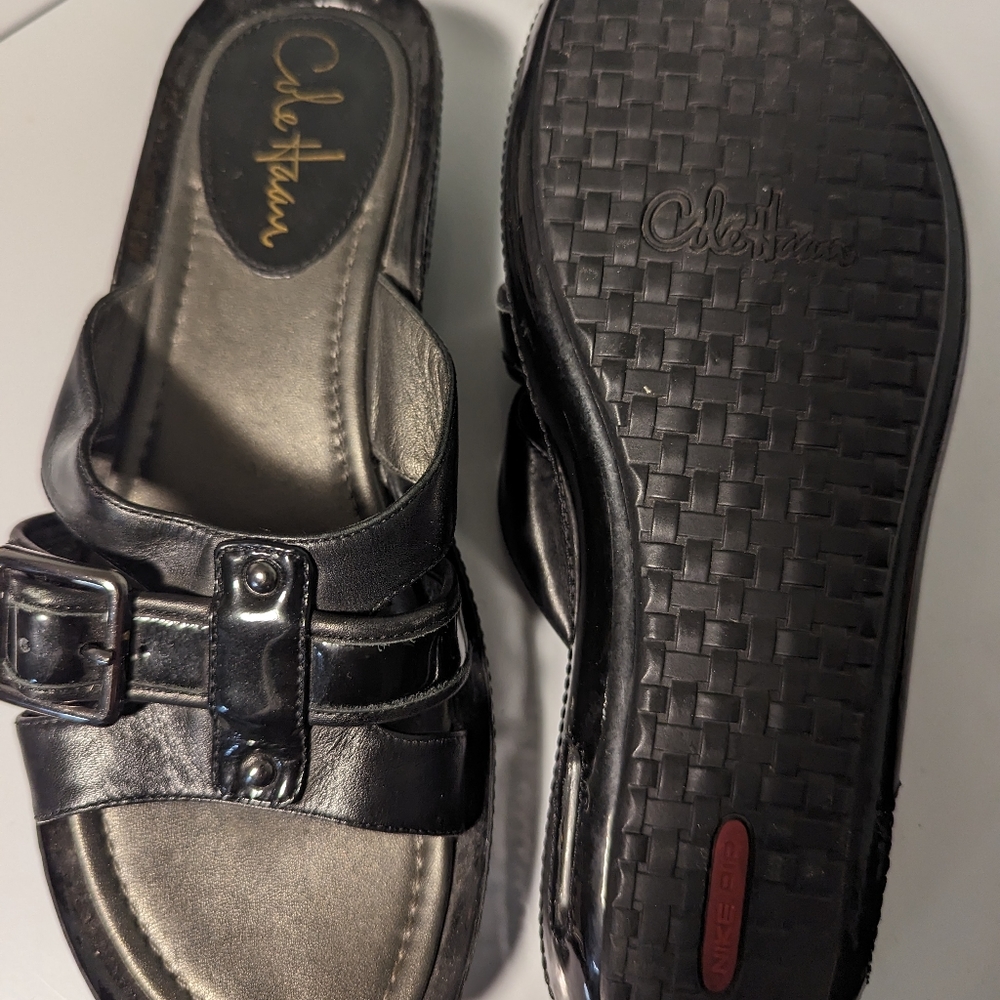 Sandals - Picture 1 of 2